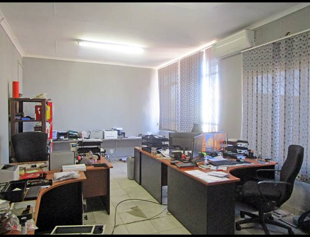 5,500M² BUILDING FOR SALE IN WALTLOO
